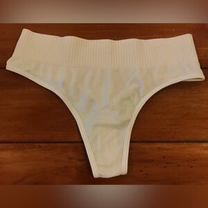 NWOT Intimates Pale Yellow High-Waist Boyfriend Thong Panty - S